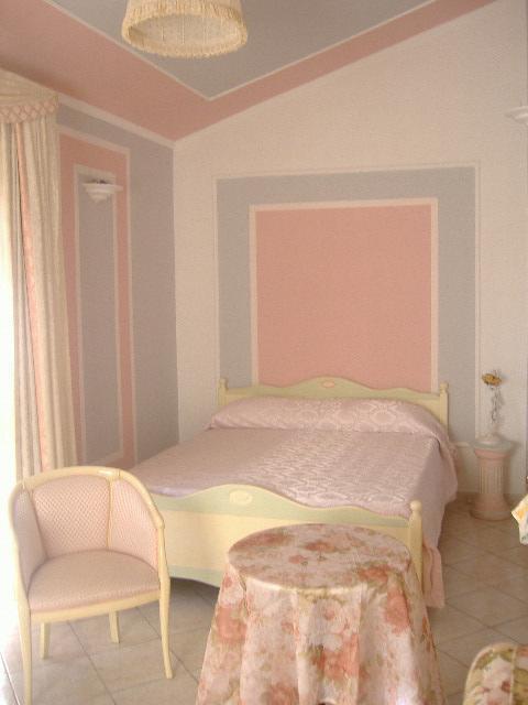 Villa Paradise Resort 갈리카노넬라치오 객실 사진