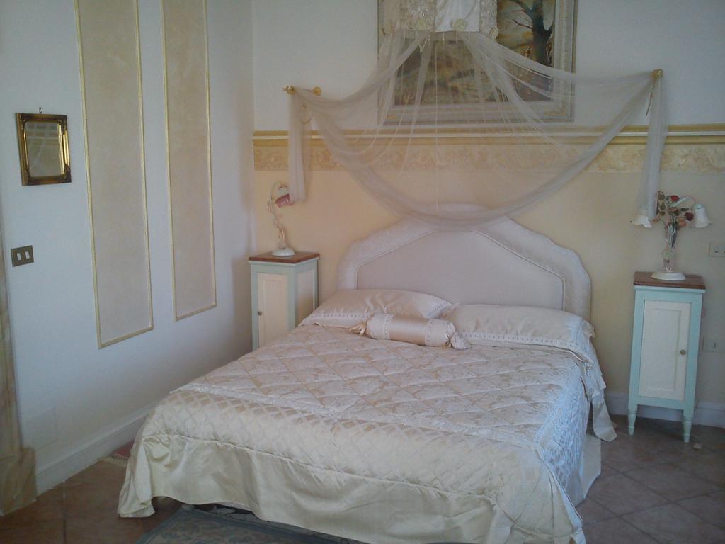Villa Paradise Resort 갈리카노넬라치오 객실 사진